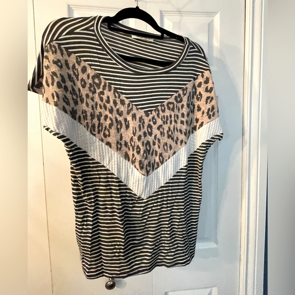 Haptics light weight animal print/stripe top - Small, fits like medium